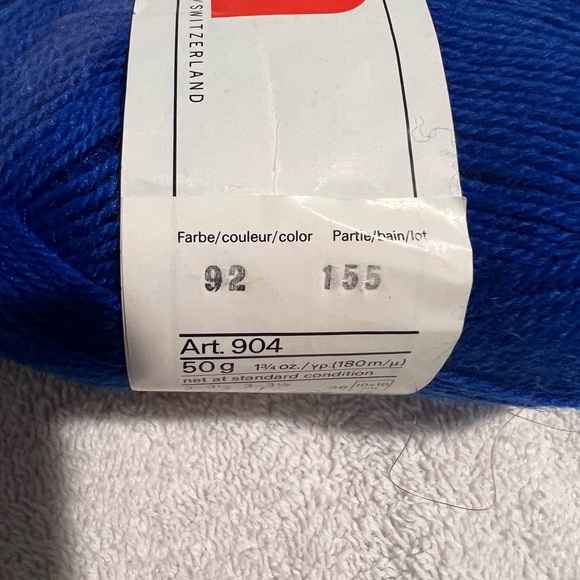 Favora Swilan Yarn-60% Virgin Wool-40% Polyamide 1.75 Oz/ Blue. - Picture 2 of 4